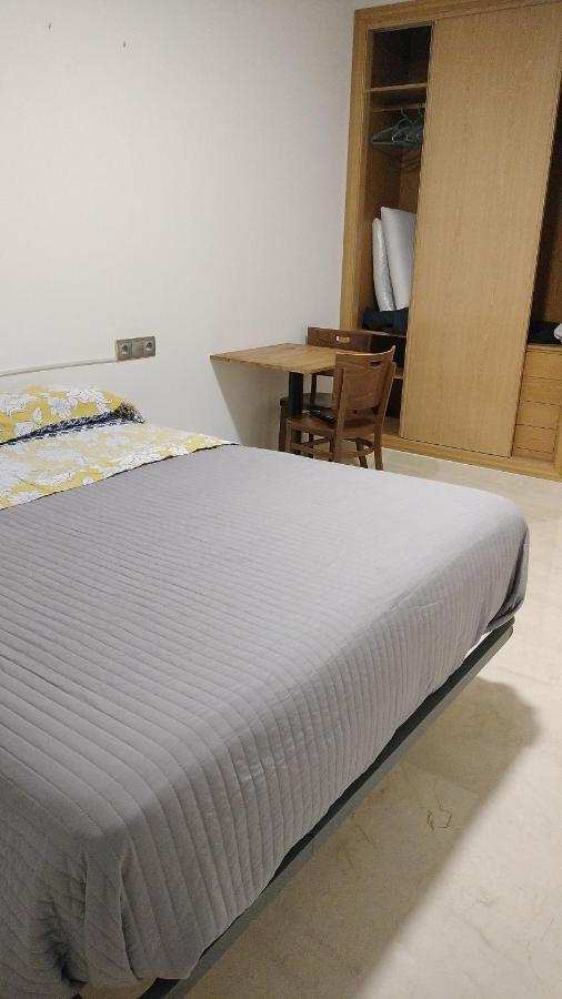 Piccadilly Centre Deluxe Apartment Аликанте Екстериор снимка