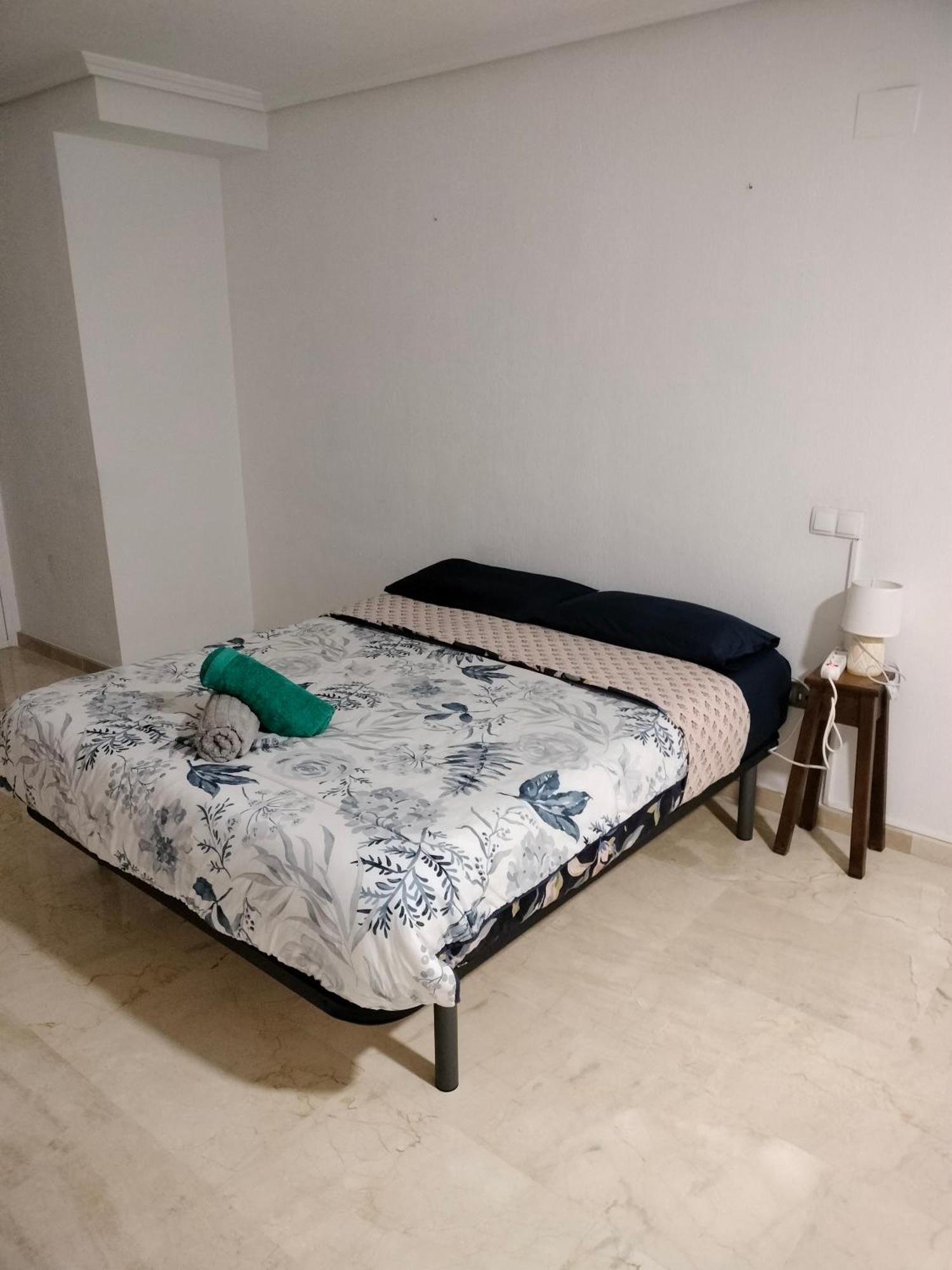 Piccadilly Centre Deluxe Apartment Аликанте Екстериор снимка